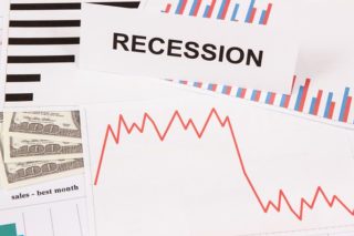 Biden administration tries to reformulate the word "recession"